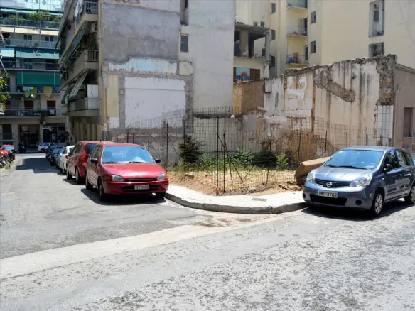 Land In Athens – Center – Center, Greece