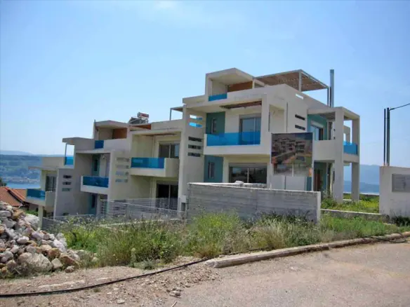 3-bedroom Maisonette In Malesina, Greece (90 M²)