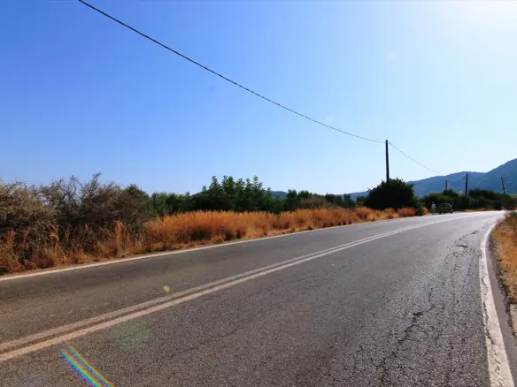 Land In Vrachasi, Greece (2.000 M²)