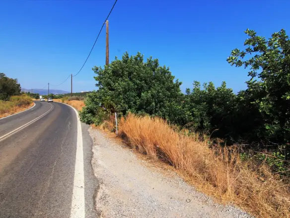 Land In Vrachasi, Greece (2.000 M²)