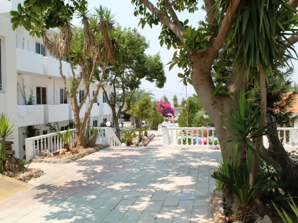 Hotel In Rhodes, Greece (3.600 M²)