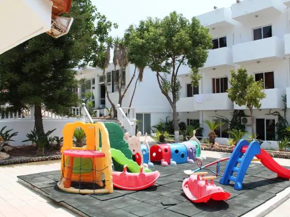 Hotel In Rhodes, Greece (3.600 M²)