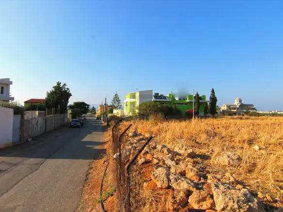 Land In Gouves, Greece (2.000 M²)