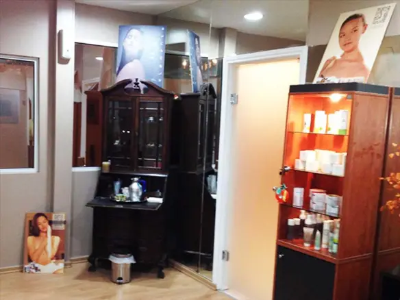 Commercial Property In Glyfada, Greece (90 M²)