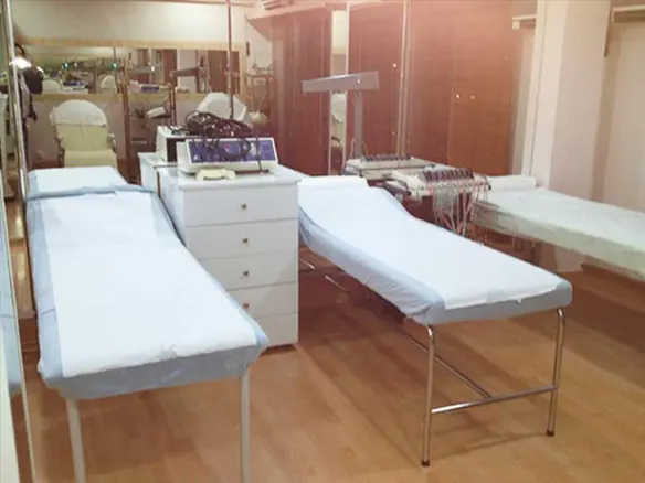 Commercial Property In Glyfada, Greece (90 M²)