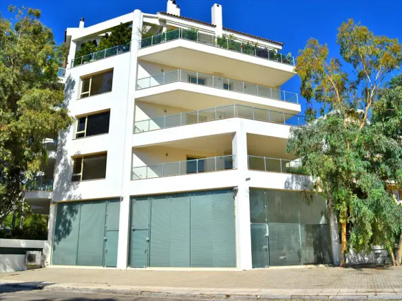 2-bedroom Flat In Chalandri, Greece (88 M²)