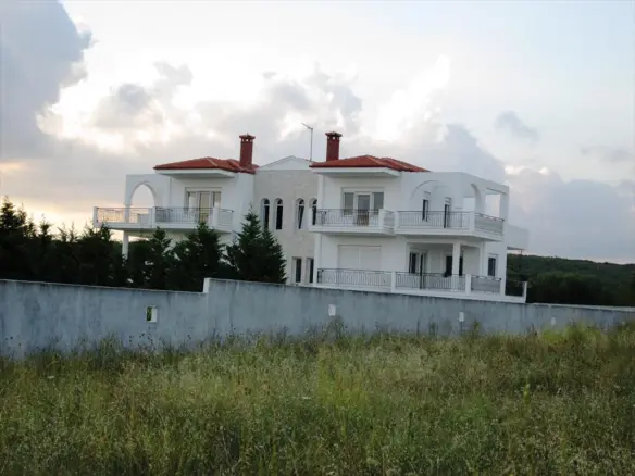 10-bedroom Detached House In Poligiros, Greece (460 M²)