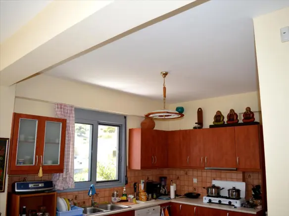 4-bedroom Maisonette In Kalivia Thorikou, Greece (180 M²)