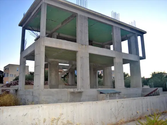 3-bedroom Maisonette In Kalivia Thorikou, Greece (180 M²)