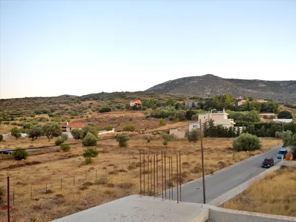 3-bedroom Maisonette In Kalivia Thorikou, Greece (180 M²)