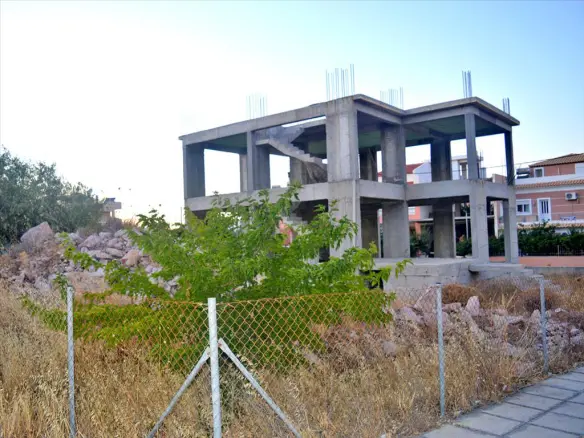 3-bedroom Maisonette In Kalivia Thorikou, Greece (180 M²)