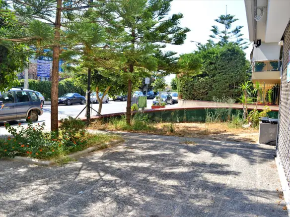 Commercial Property In Moschato, Greece (55 M²)