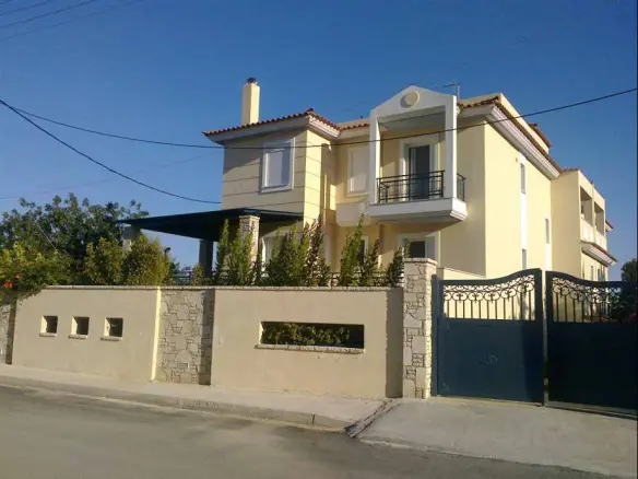 4-bedroom Maisonette In Megara, Greece (300 M²)
