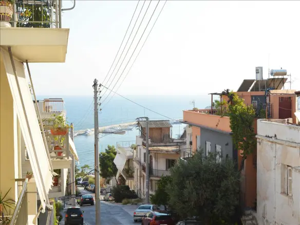 4-bedroom Detached House In Center – Port, Greece (128 M²)