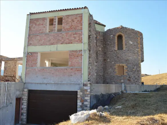 6-bedroom Detached House In Lavrio, Greece (580 M²)