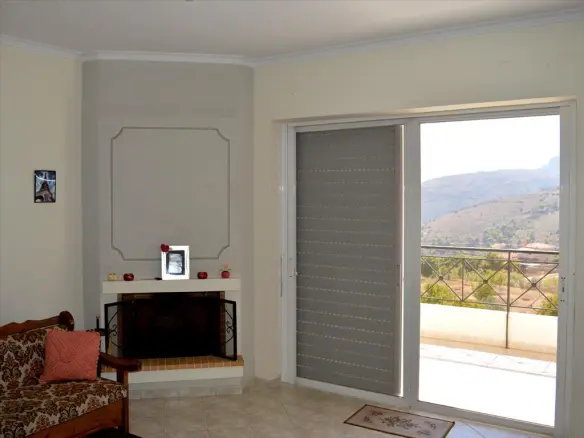 6-bedroom Detached House In Keratea, Greece (190 M²)