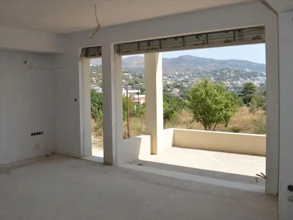 3-bedroom Maisonette In Markopoulo, Greece (198 M²)
