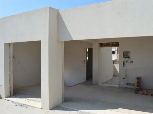 3-bedroom Maisonette In Markopoulo, Greece (198 M²)