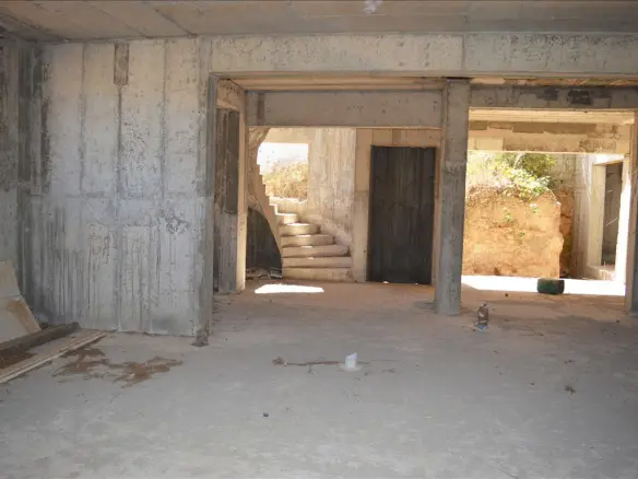 7-bedroom Maisonette In Artemida (loutsa), Greece (567 M²)
