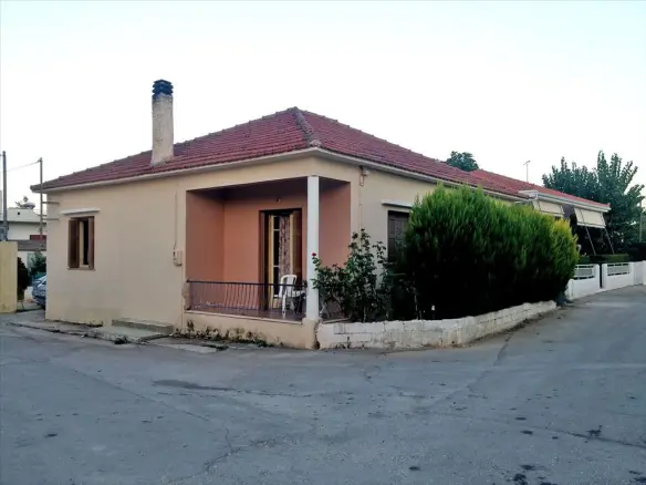 2-bedroom Detached House In Velo, Greece (100 M²)