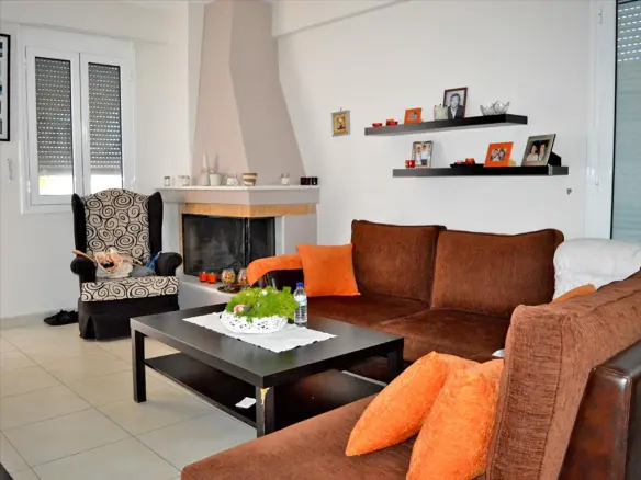 2-bedroom Flat In Velo, Greece (77 M²)