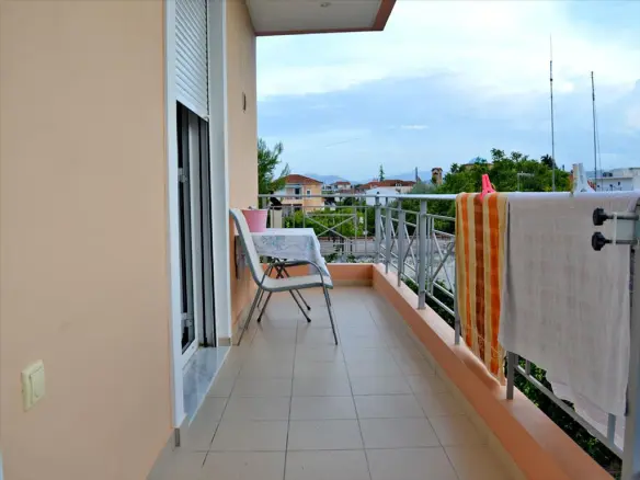 2-bedroom Flat In Velo, Greece (77 M²)