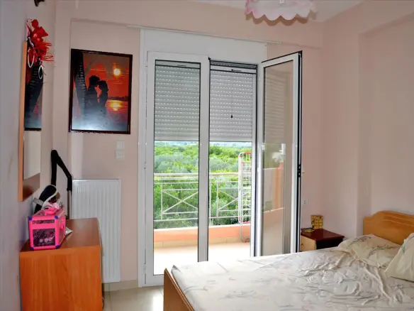 2-bedroom Flat In Velo, Greece (77 M²)