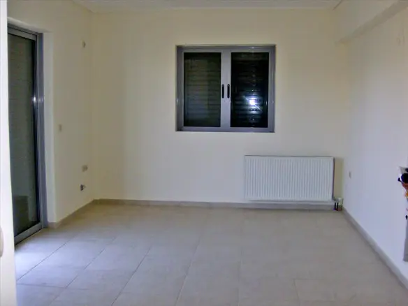 2-bedroom Flat In Agioi Theodoroi, Greece (75 M²)