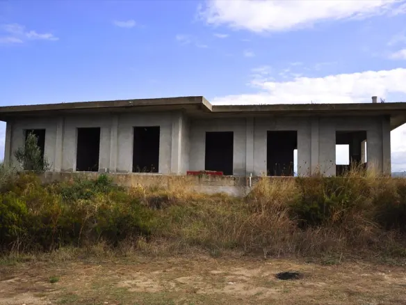 Villa In Sithonia, Greece (700 M²)