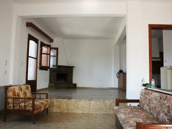 3-bedroom Detached House In Thermaikos, Greece (270 M²)