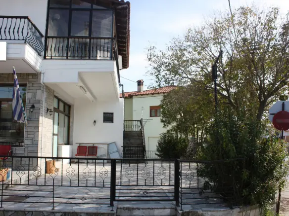3-bedroom Detached House In Thermaikos, Greece (270 M²)