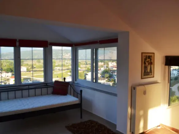 3-bedroom Maisonette In Ioannina, Greece (160 M²)