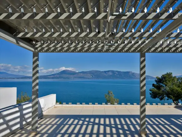 2-bedroom Maisonette In Agios Konstantinos, Greece (111 M²)