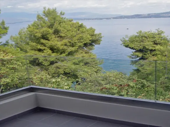 2-bedroom Maisonette In Agios Konstantinos, Greece (111 M²)