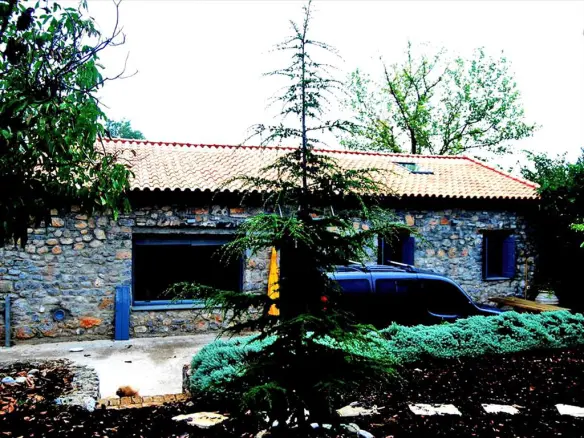 3-bedroom Detached House In Arachova, Greece (140 M²)