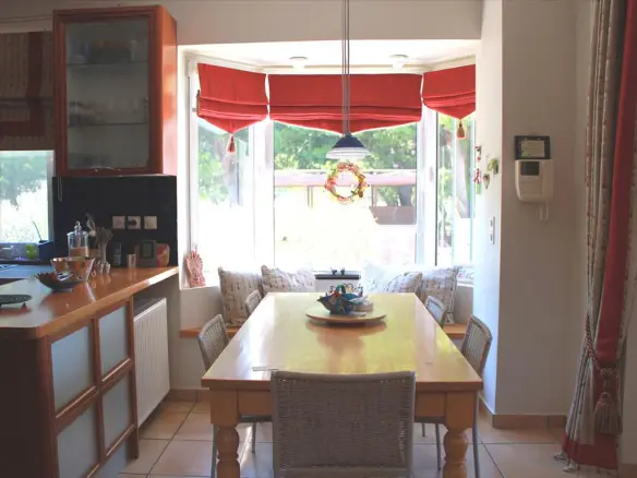 3-bedroom Villa In Rafina, Greece (600 M²)