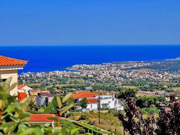 3-bedroom Villa In Rafina, Greece (600 M²)