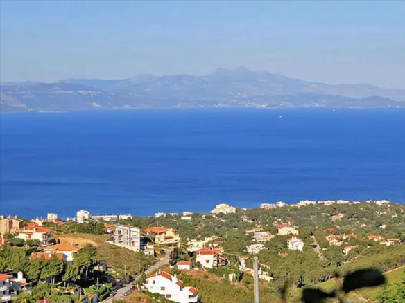 3-bedroom Villa In Rafina, Greece (600 M²)