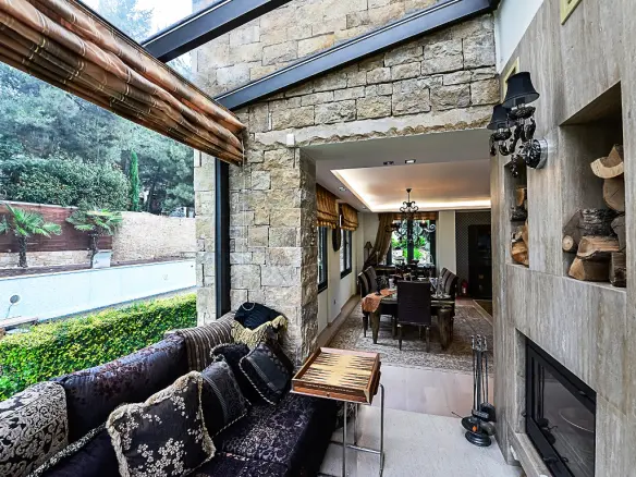 Villa In Pylea, Greece (800 M²)
