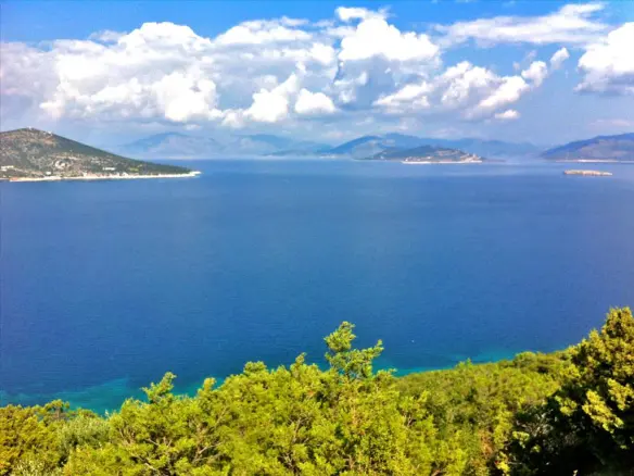 Land In Marathonas, Greece (8.325 M²)