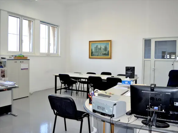 Business In Athens – Center – Center, Greece (7.700 M²)