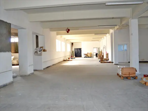 Business In Athens – Center – Center, Greece (7.700 M²)