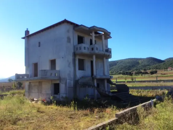 Detached House 345 M² Located In Thessaloniki