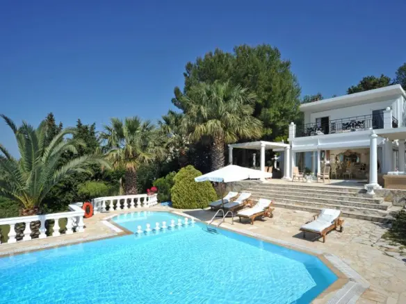 2-bedroom Villa In Corfu, Greece (250 M²)