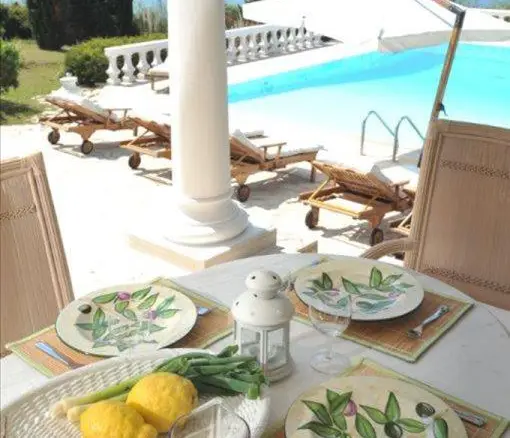 2-bedroom Villa In Corfu, Greece (250 M²)