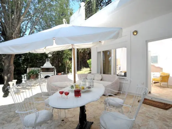 2-bedroom Villa In Corfu, Greece (250 M²)