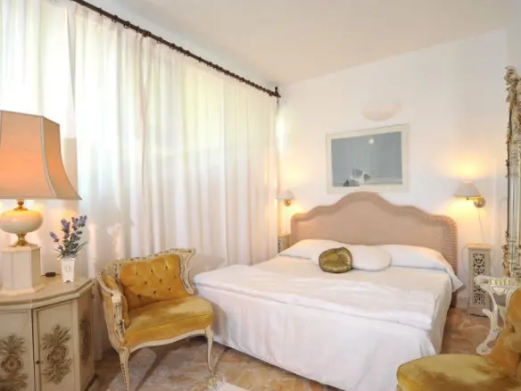 2-bedroom Villa In Corfu, Greece (250 M²)