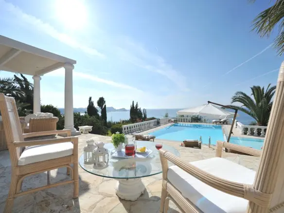 2-bedroom Villa In Corfu, Greece (250 M²)