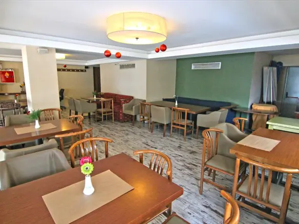 Commercial Property In Kalamaria, Greece (250 M²)
