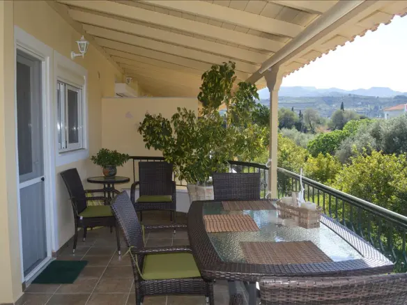 3-bedroom Maisonette In Xilokastro, Greece (161 M²)